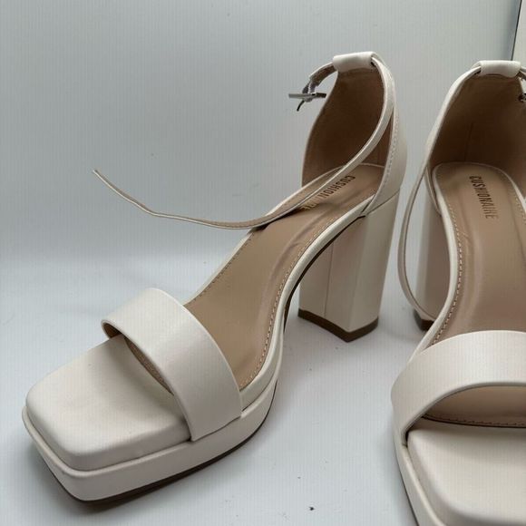 CUSHIONAIRE Women's one band block heel platform sandal 7 WIDE WHITE - Picture 7 of 7